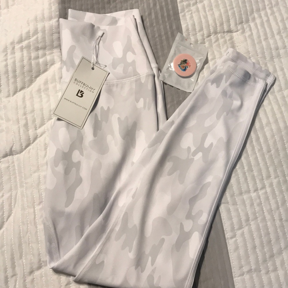 Buffbunny arctic camo leggings